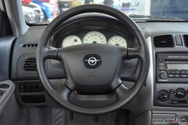 2010款海马海福星1.6L手动舒适型