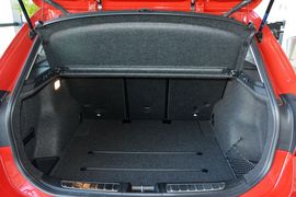 2014款宝马X1 sDrive18i时尚型