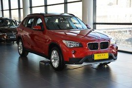 2014款宝马X1 sDrive18i时尚型