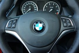 2014款宝马X1 sDrive18i时尚型