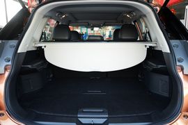 2015款日产奇骏2.5L XL领先MAX版