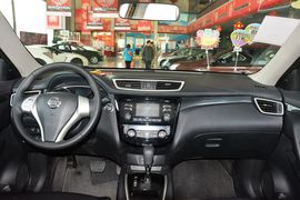 2015款日产奇骏2.5L XL领先MAX版