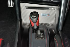 2015款日产GT-R 3.8T Nismo