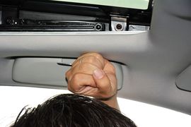 2015款哈弗H6升级版1.5T手动两驱精英型 蓝标