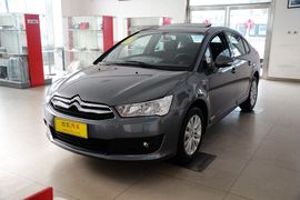 2016款雪铁龙经典世嘉1.6L手动品尚型