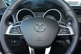2015款北汽绅宝X65 2.0T手动精英版