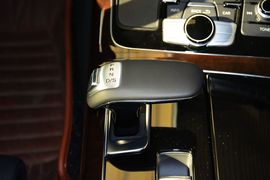 2014款奥迪A8L 45TFSI quattro舒适型