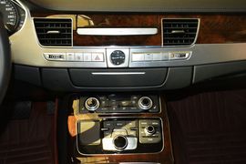 2014款奥迪A8L 45TFSI quattro舒适型