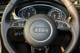 2016款奥迪A7 50TFSI quattro舒适型