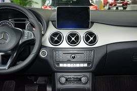 2015款奔驰B200豪华型