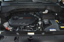 2015款现代格锐2.0T 7座两驱领先版
