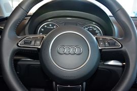 2014款奥迪A3 Limousine 35TFSI自动时尚