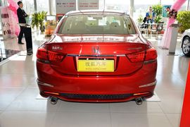 2015款本田思铂睿2.4L尊贵版