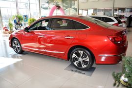 2015款本田思铂睿2.4L尊贵版