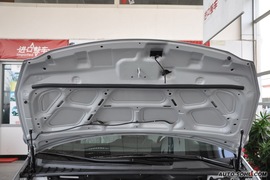 起亚VQ威客2.7L手自一体豪华型