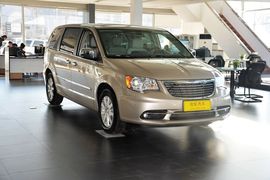 2014款克莱斯勒大捷龙3.6L舒适版