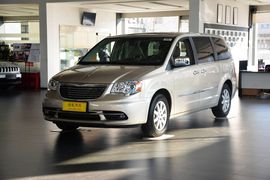 2014款克莱斯勒大捷龙3.6L舒适版