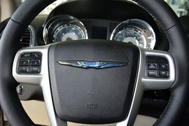 2014款克莱斯勒大捷龙3.6L舒适版