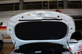 2016款起亚K5 2.0L自动GLS