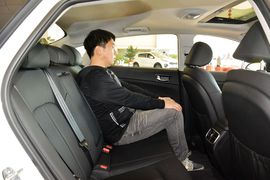 后排空间