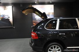 2010款保时捷卡宴S 4.8L 标准版