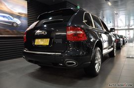 2010款保时捷卡宴S 4.8L 标准版