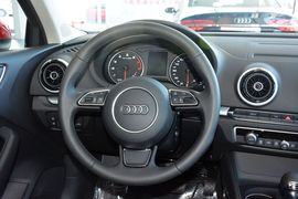 2015款奥迪A3 Limousine 300万纪念乐享版