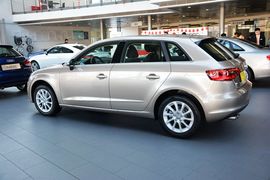 2015款奥迪A3 Sportback 300万纪念智领版