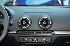 2015款奥迪A3 Sportback 300万纪念智领版