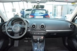 2015款奥迪A3 Sportback 300万纪念智领版