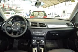2015款奥迪Q3 35TFSI quattro纪念舒享版