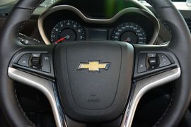 2016款雪佛兰迈锐宝2.0L自动豪华版