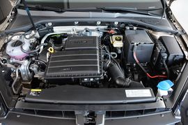 2016款大众高尔夫1.6L自动舒适型