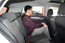 2016款大众高尔夫1.6L自动舒适型