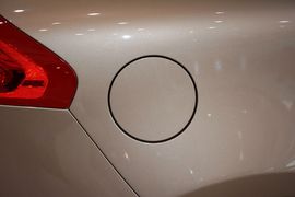 2016款沃尔沃V40 2.0T T4智雅版
