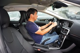2016款沃尔沃V40 2.0T T4智雅版