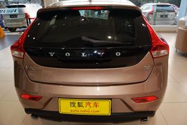 2016款沃尔沃V40 2.0T T4智雅版
