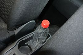 2016款标致301 1.6L手动舒适版