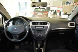 2016款标致301 1.6L手动舒适版