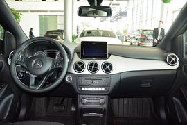 2015款奔驰B200动感型