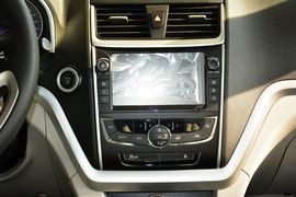 2016款吉利新帝豪1.5L手动豪华型