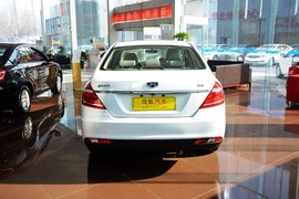 2016款吉利新帝豪1.5L手动豪华型