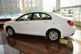 2016款吉利新帝豪1.5L手动豪华型