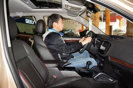 2015款吉利GX7运动版2.0L自动尊贵型