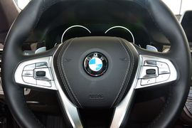 2016款宝马730Li豪华型