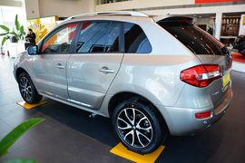 2016款雷诺科雷傲2.5L两驱舒适运动版