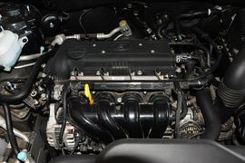 2015款现代悦动1.6L手动舒适型