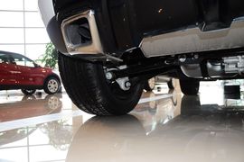 2015款奇瑞路虎揽胜极光2.0T五门锐动版