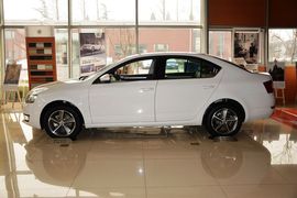 2016款斯柯达明锐1.6L手动创行版