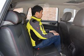 后排空间